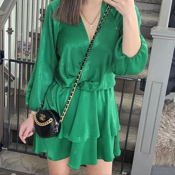 *Like New* Chanel 19 Round Clutch On Chain - Picture 7 of 7